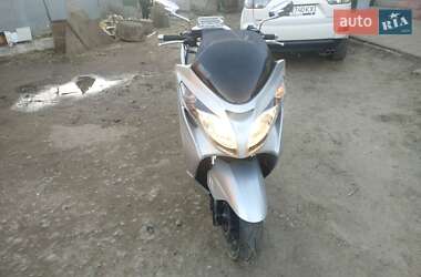Макси-скутер Suzuki Skywave 400 2008 в 