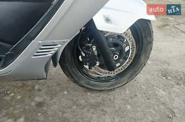 Макси-скутер Suzuki Skywave 400 2008 в 