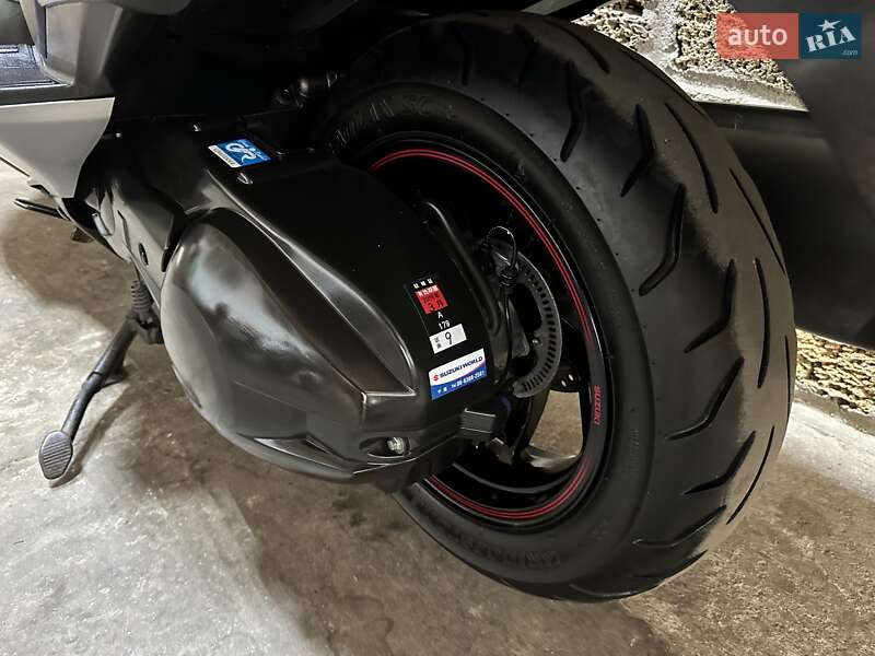 Максі-скутер Suzuki Skywave 400 2015 в Одесі