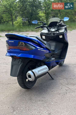 Макси-скутер Suzuki Skywave 400 2007 в 