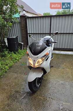 Максі-скутер Suzuki Skywave 400 2010 в Києві