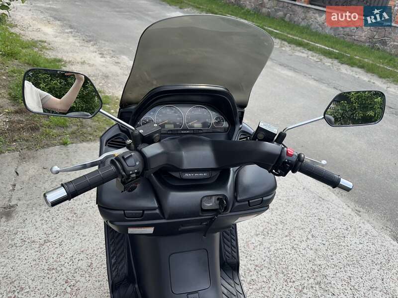 Скутер Suzuki Skywave 400 2004 в Киеве