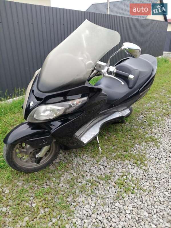Макси-скутер Suzuki Skywave 400 2008 в 