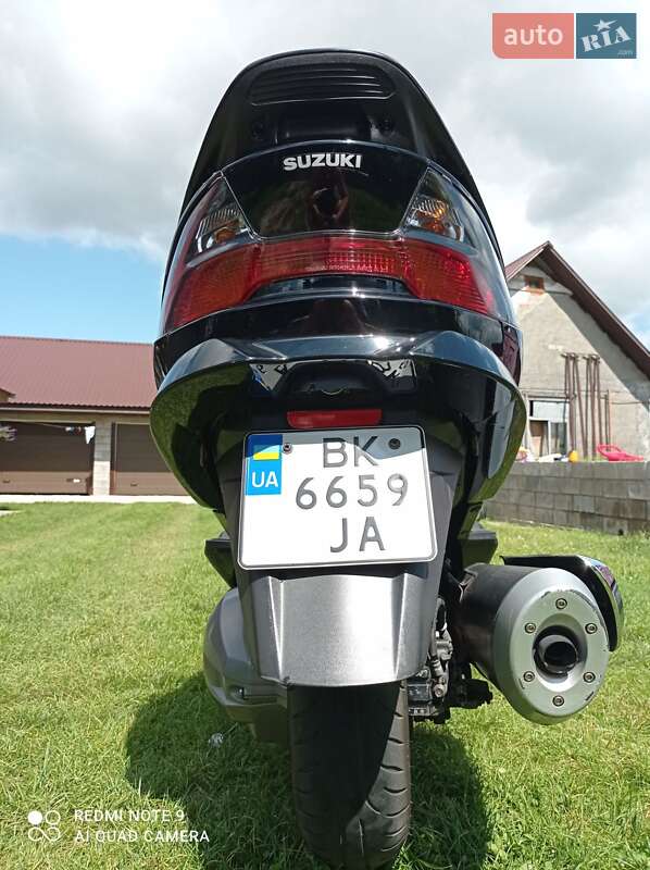 Макси-скутер Suzuki Skywave 400 2007 в Сарнах