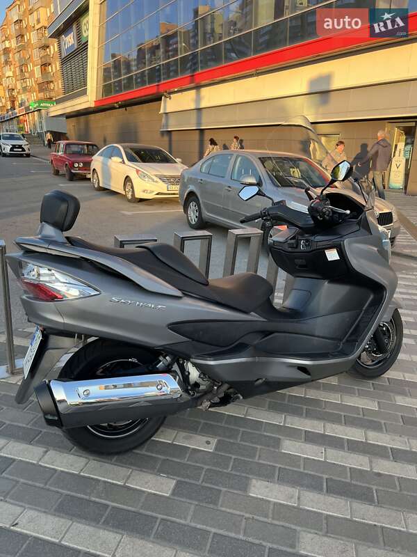 Макси-скутер Suzuki Skywave 400 2015 в Харькове фото 3 Макси-скутер Suzuki Skywave 400 2015 в Харькове