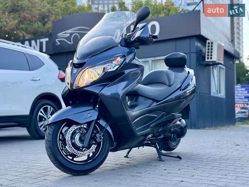 Скутер Suzuki Skywave 400 2012 в Одессе