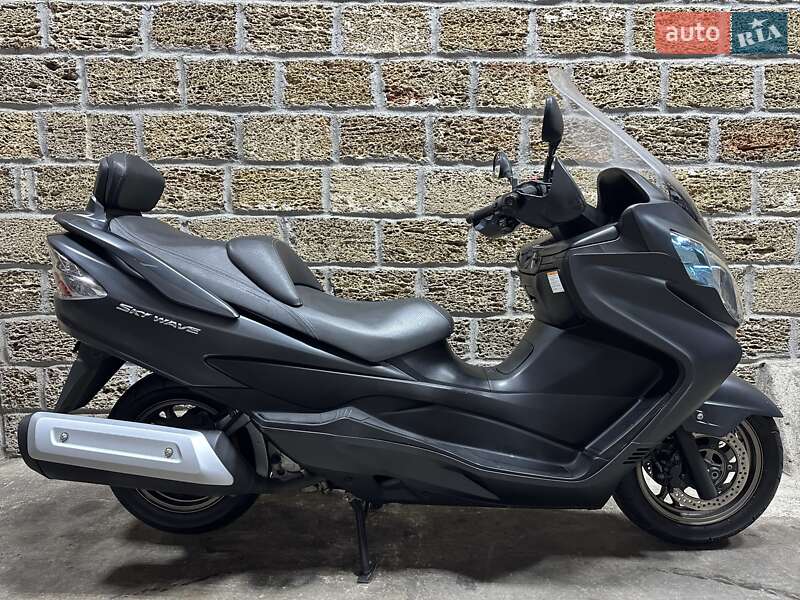 Максі-скутер Suzuki Skywave 400 2015 в Одесі фото 3 Максі-скутер Suzuki Skywave 400 2015 в Одесі