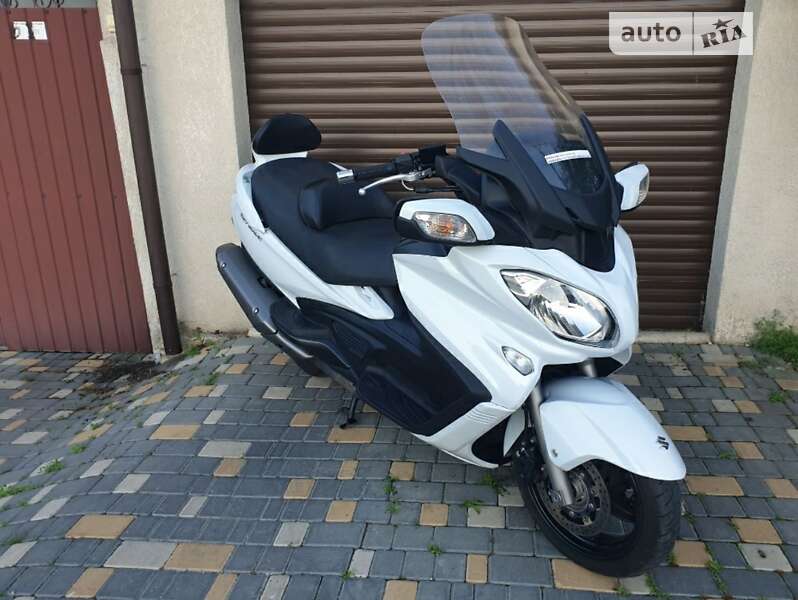 Максі-скутер Suzuki SkyWave 650 2015 в Одесі