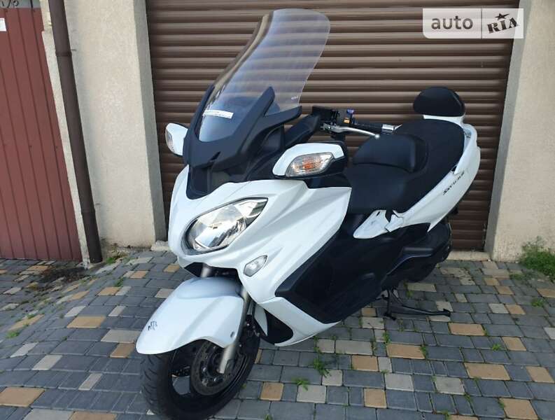 Максі-скутер Suzuki SkyWave 650 2015 в Одесі