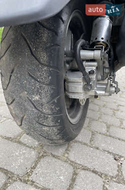 Макси-скутер Suzuki SkyWave 650 2005 в 