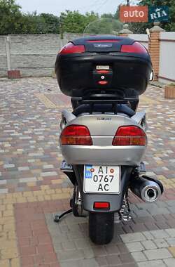 Максі-скутер Suzuki SkyWave 650 2002 в 