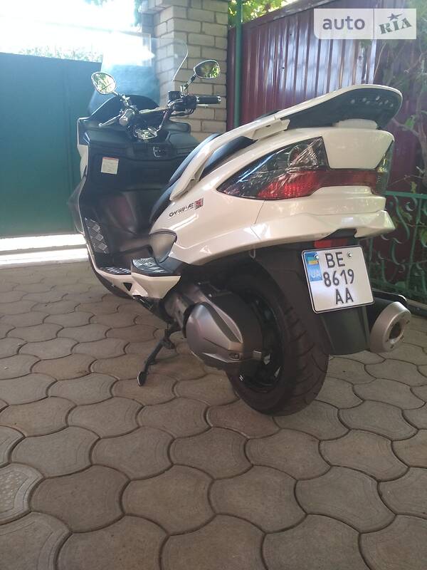 Скутер Suzuki Skywave Type S400 2007 в Вознесенске
