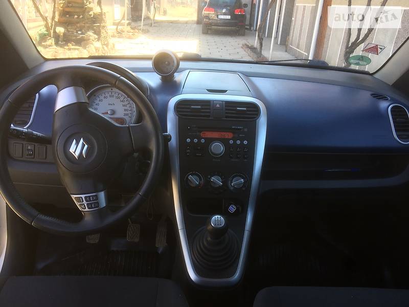 Хэтчбек Suzuki Splash 2008 в Тячеве
