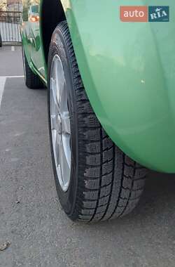 Хэтчбек Suzuki Splash 2010 в 
