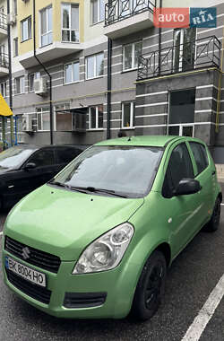 Хэтчбек Suzuki Splash 2010 в 