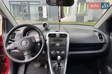 Хэтчбек Suzuki Splash 2011 в 