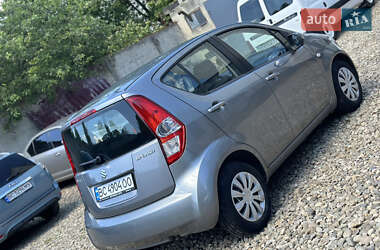 Хетчбек Suzuki Splash 2010 в 