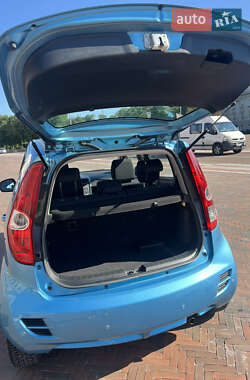 Хэтчбек Suzuki Splash 2013 в 