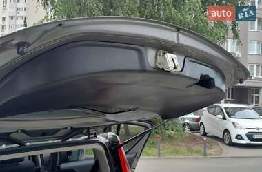 Хэтчбек Suzuki Splash 2012 в 