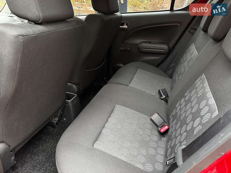 Хэтчбек Suzuki Splash 2009 в Киеве фото 23 Хэтчбек Suzuki Splash 2009 в Киеве