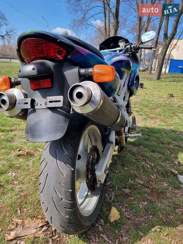 Спортбайк Suzuki SV 400S 1998 в Дніпрі