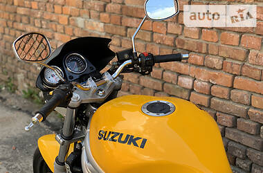 Мотоцикл Без обтекателей (Naked bike) Suzuki SV 650 2000 в 