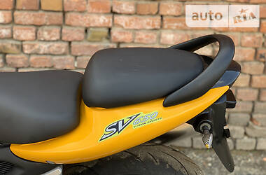 Мотоцикл Без обтекателей (Naked bike) Suzuki SV 650 2000 в 