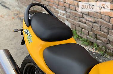Мотоцикл Без обтекателей (Naked bike) Suzuki SV 650 2000 в 