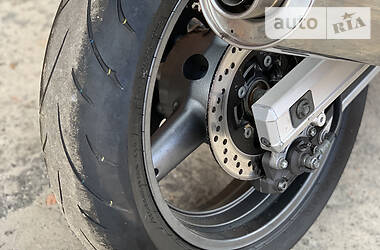 Мотоцикл Без обтекателей (Naked bike) Suzuki SV 650 2000 в 