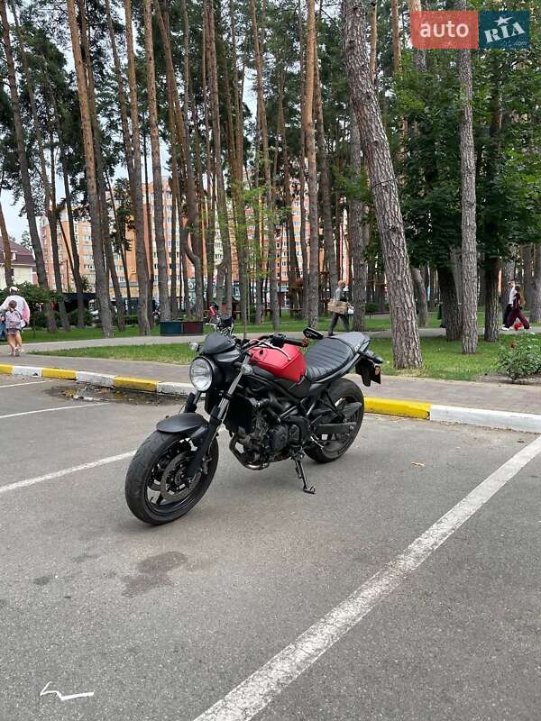 Мотоцикл Без обтекателей (Naked bike) Suzuki SV 650 2016 в Ирпене
