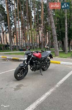 Мотоцикл Без обтекателей (Naked bike) Suzuki SV 650 2016 в 