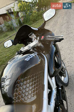 Мотоцикл Спорт-туризм Suzuki SV 650S 1999 в 