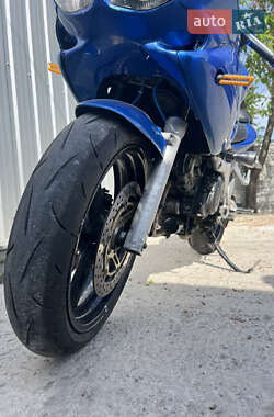 Мотоцикл Спорт-туризм Suzuki SV 650S 2000 в 
