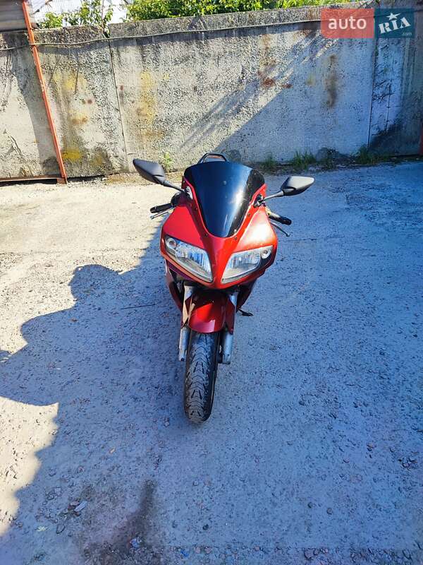 Спортбайк Suzuki SV 650S 2006 в Киеве