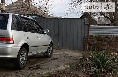 Хэтчбек Suzuki Swift 2003 в 