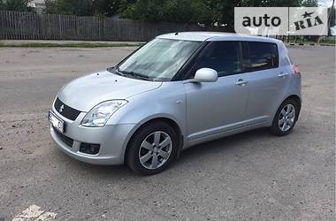 Седан Suzuki Swift 2008 в Полтаве