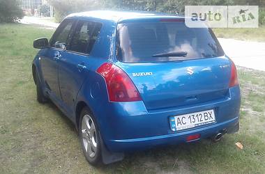 Хэтчбек Suzuki Swift 2006 в Ровно