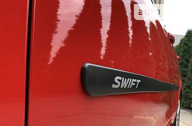 Хетчбек Suzuki Swift 2017 в 