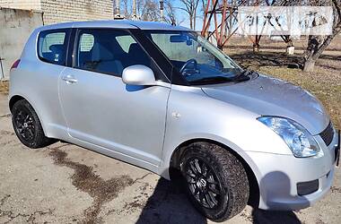 Хэтчбек Suzuki Swift 2009 в 