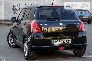 Хэтчбек Suzuki Swift 2007 в Львове