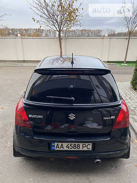 Хэтчбек Suzuki Swift 2006 в Киеве