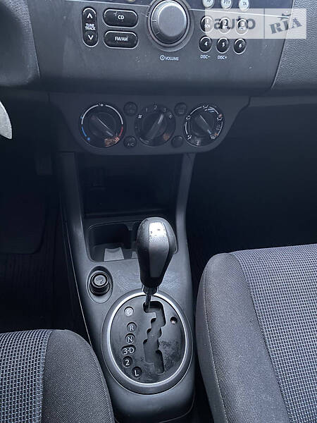 Хэтчбек Suzuki Swift 2006 в Киеве