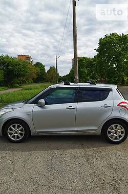 Хэтчбек Suzuki Swift 2011 в Полтаве