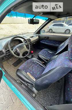 Хэтчбек Suzuki Swift 1998 в 