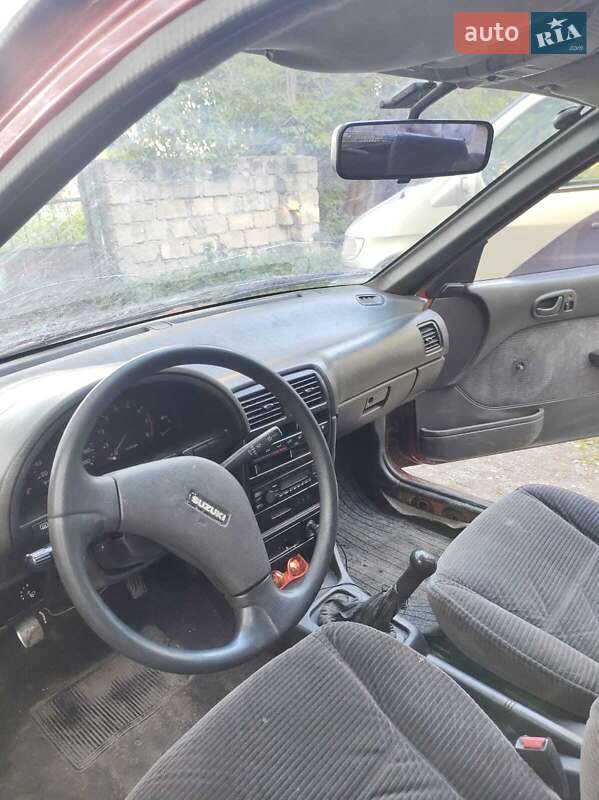 Купе Suzuki Swift 1993 в Сокирянах