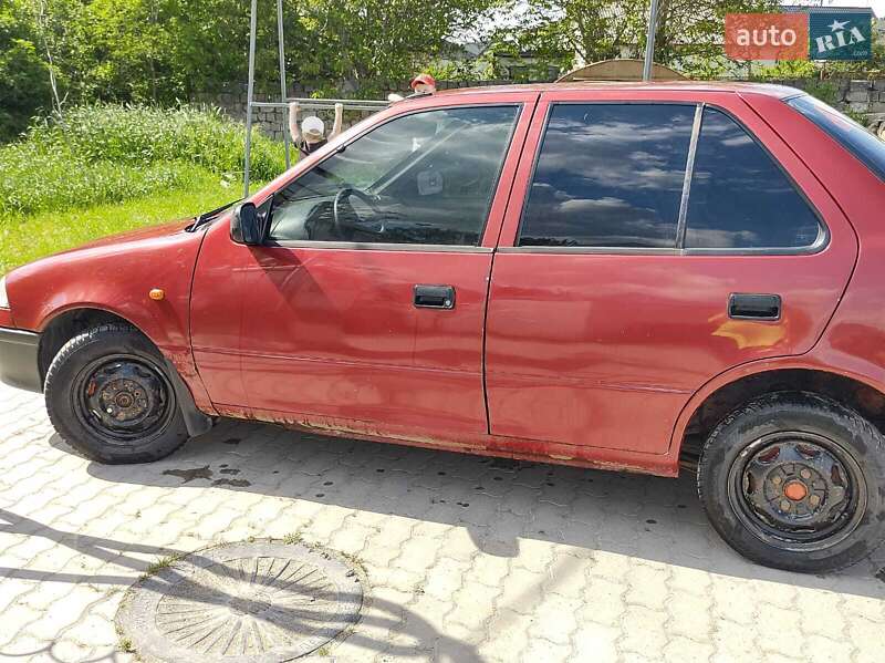 Купе Suzuki Swift 1993 в Сокирянах