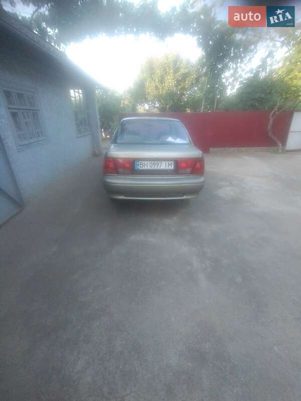 Седан Suzuki Swift 1994 в Ізмаїлі