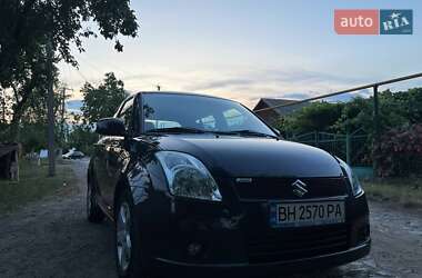 Хэтчбек Suzuki Swift 2007 в Подольске