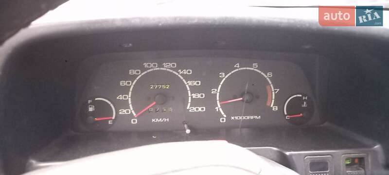 Седан Suzuki Swift 1989 в Львове