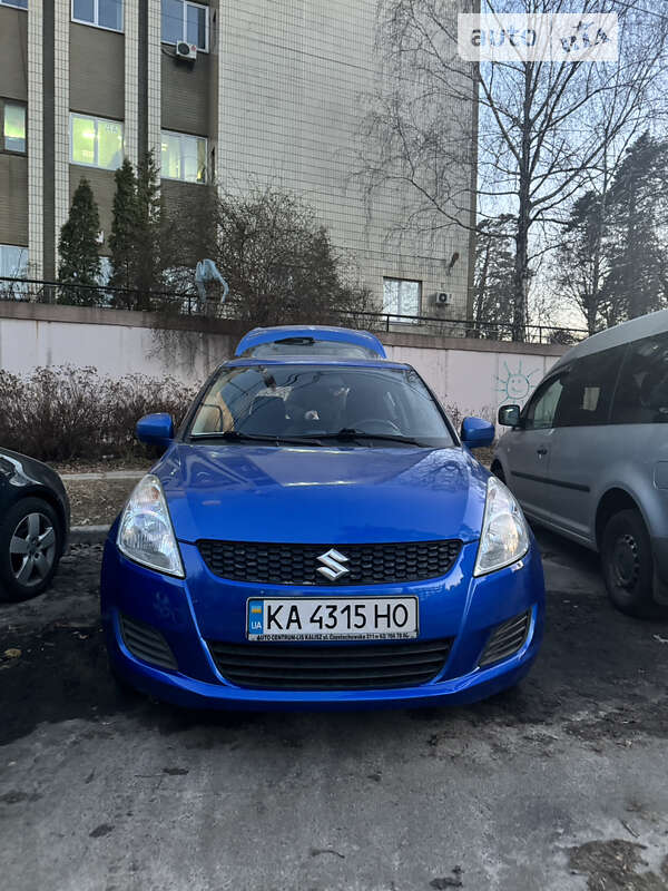 Хэтчбек Suzuki Swift 2010 в Киеве